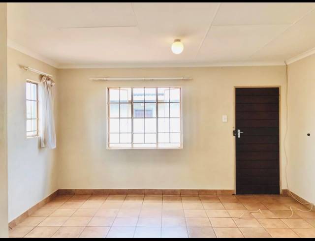 2 BEDROOM FREEHOLD FOR SALE IN SKY CITY